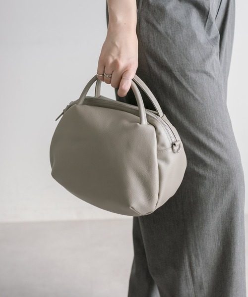 ear PAPILLONNER（イアパピヨネ）の「《牛革/2way/軽量/カラフルな配色