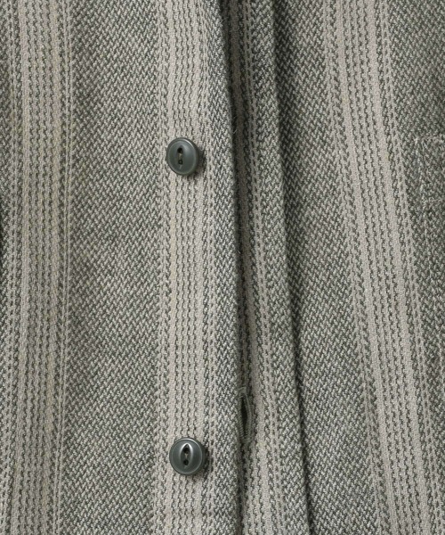 BAYFLOW（ベイフロー）の「ストライプリネン長袖シャツ（シャツ/ブラウス・メンズ・ベージュ/カーキ・SMALL/MEDIUM/LARGE）」の15枚目の写真