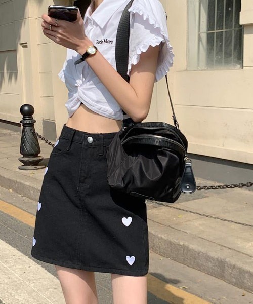 Mayree（メイリー）の「【Mayree】ハートデニムスカート（デニムスカート・レディース・ブラック・LARGE/MEDIUM/SMALL）」の6枚目の写真