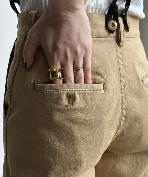 DouDou（ドゥドゥ）の「サスペンダー付パンツ（チノパンツ・レディース・ベージュ/ブラック・38/36）」の6枚目の写真