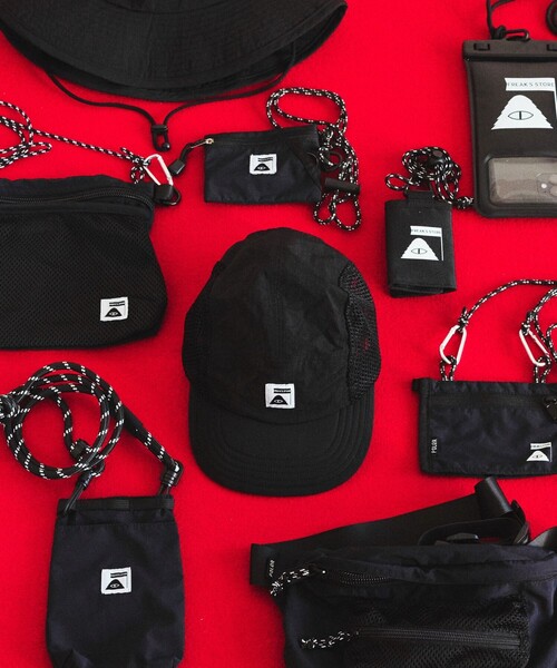 POLeR（ポーラー）の「POLeR × FREAK'S STORE/ポーラー × フリークスストア 別注 STUFFABLE FANNY PACK / スタッファブルファニーパック（ショルダーバッグ・レディース・ブラック/グレー/ベージュ・ONE SIZE）」の22枚目の写真