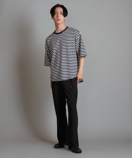 NO ID.(ノーアイディ)の「【NO ID.】Round Border U-Neck T-Shirt / ラウンド ボーダー Uネック Tシャツ(Tシャツ/カットソー・メンズ・ブラック/ネイビー/グレー・2/1)」の13枚目の写真