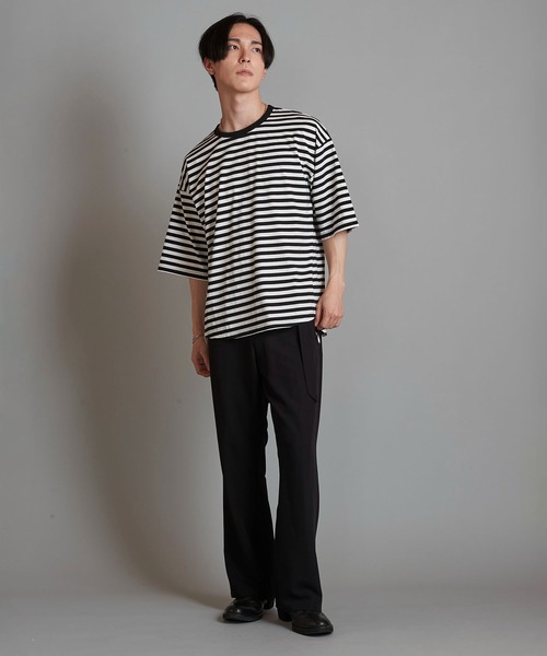 NO ID.(ノーアイディ)の「【NO ID.】Round Border U-Neck T-Shirt / ラウンド ボーダー Uネック Tシャツ(Tシャツ/カットソー・メンズ・ブラック/ネイビー/グレー・2/1)」の4枚目の写真
