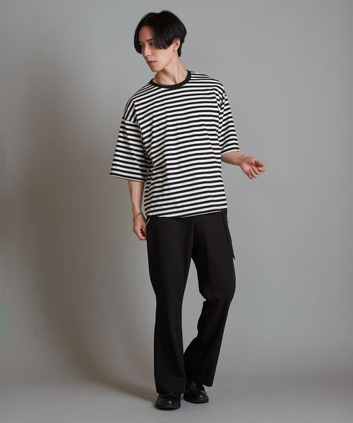NO ID.(ノーアイディ)の「【NO ID.】Round Border U-Neck T-Shirt / ラウンド ボーダー Uネック Tシャツ(Tシャツ/カットソー・メンズ・ブラック/ネイビー/グレー・2/1)」の6枚目の写真