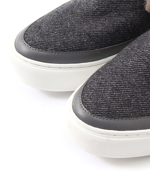 mystic（ミスティック）の「【mystic】ファースリッポン（スニーカー・レディース・オフホワイト/ブラック/チャコールグレー・39/38/36/37）」の6枚目の写真