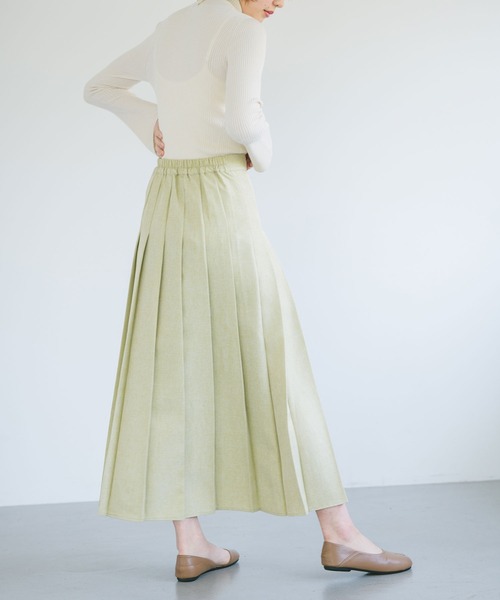 値下　新品　エクラ掲載　Liane Bury  プリーツ　ロング　スカート 値下新品エクラ掲載Liane Bury プリーツロングスカート