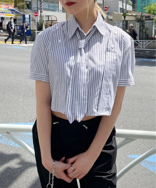 one way(ワンウェイ)の「ネクタイ付き肩あき半袖ショートシャツ(シャツ/ブラウス・レディース・ブラック×ホワイト/ブラック×グレー/チャコールグレー/ホワイト/ブルー系その他・FREE)」の3枚目の写真