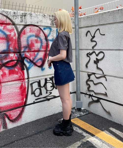 one way(ワンウェイ)の「ネクタイ付き肩あき半袖ショートシャツ(シャツ/ブラウス・レディース・ブラック×ホワイト/ブラック×グレー/チャコールグレー/ホワイト/ブルー系その他・FREE)」の21枚目の写真