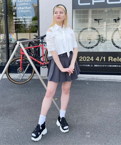 one way(ワンウェイ)の「ネクタイ付き肩あき半袖ショートシャツ(シャツ/ブラウス・レディース・ブラック×ホワイト/ブラック×グレー/チャコールグレー/ホワイト/ブルー系その他・FREE)」の16枚目の写真