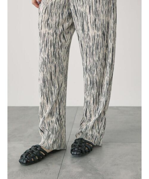 Lugnoncure（ルノンキュール）の「セルフカットプリーツパンツ（その他パンツ・レディース・ブラック/グレー/ブラウン/オフホワイト・F）」の12枚目の写真