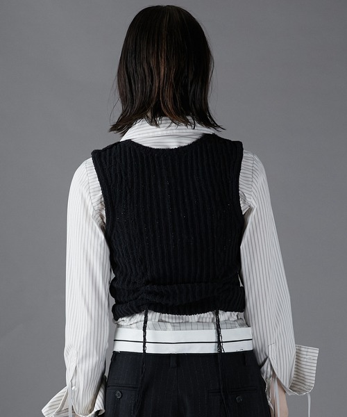ヘンリーブークレーニットタンク / Henley Boucle Knit Tank