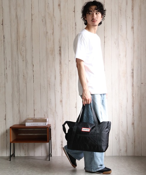 HUNTER（ハンター）の「【HUNTER/ハンター】NYLON MIDI TOPCLIP TOTE / ナイロン ミディ トップクリップ トートバッグ（トートバッグ・メンズ・ブラック・ONESIZE）」の22枚目の写真