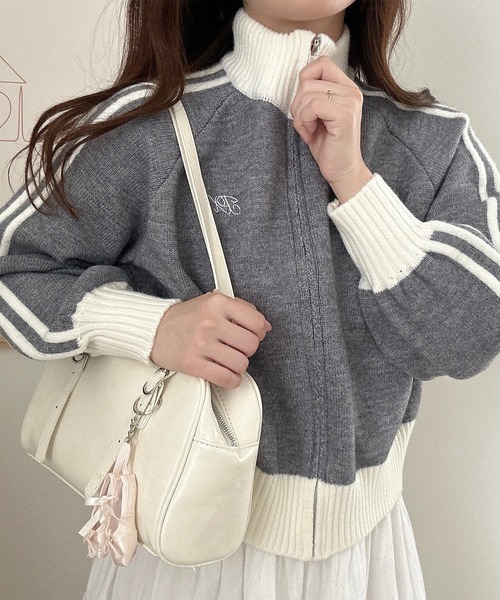 Chick(チック)の「▲SIDE LINE FULL-ZIP CARDIGAN / サイドラインジップカーディガン(カーディガン/ボレロ・レディース・グレー/ブラウン/ネイビー・FREE)」の1枚目の写真