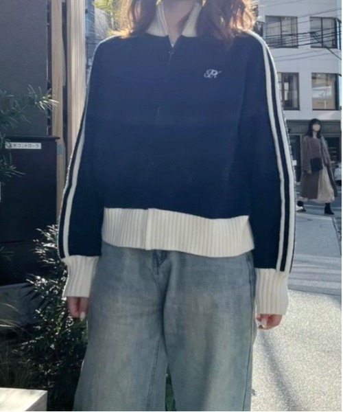 Chick(チック)の「▲SIDE LINE FULL-ZIP CARDIGAN / サイドラインジップカーディガン(カーディガン/ボレロ・レディース・グレー/ブラウン/ネイビー・FREE)」の16枚目の写真