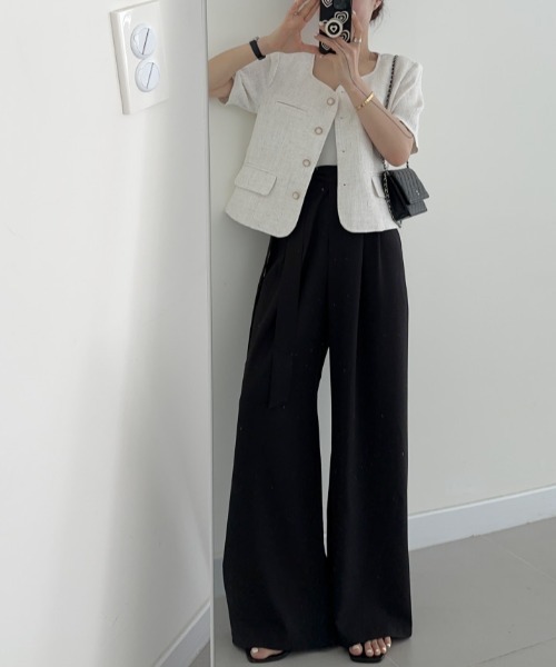 ECLIN（エクラン）の「サイドリボンハイウエストセミワイドパンツ（その他パンツ・レディース・グレイッシュベージュ/ブラック/グリーン・S/M/L）」の3枚目の写真