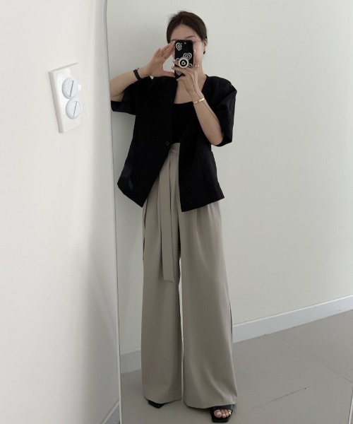 ECLIN（エクラン）の「サイドリボンハイウエストセミワイドパンツ（その他パンツ・レディース・グレイッシュベージュ/ブラック/グリーン・S/M/L）」の4枚目の写真