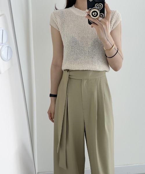 ECLIN（エクラン）の「サイドリボンハイウエストセミワイドパンツ（その他パンツ・レディース・グレイッシュベージュ/ブラック/グリーン・S/M/L）」の13枚目の写真