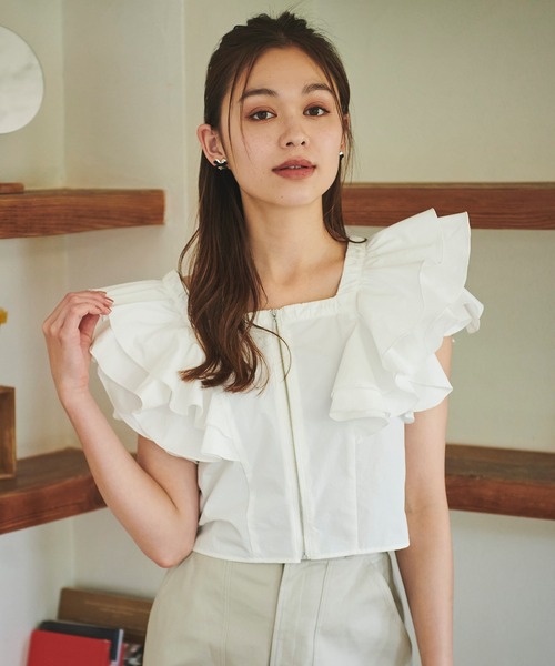 31 Sons de mode（トランテアン　ソン　ドゥ　モード）の「ジップ付き２ＷＡＹフリルブラウス（シャツ/ブラウス・レディース・ブラック/オフホワイト/レオパード・36/38）」の2枚目の写真