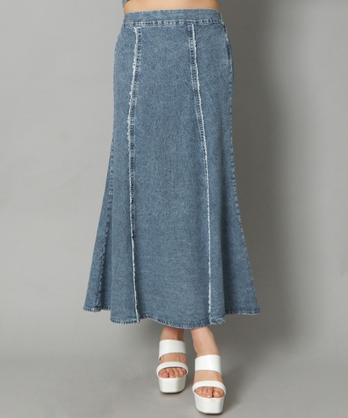 GORGE（ゴージ）の「《フリンジ切替×フレア》レディース デニムスカート ロング丈 ヴィンテージ風（スカート・レディース・ブラック/ブルー・F）」の2枚目の写真