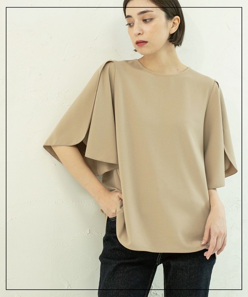 OPAQUE.CLIP（オペークドットクリップ）の「◆UV チューリップスリーブトップス【吸水速乾/洗濯機洗い可】（Tシャツ/カットソー・レディース・ブラック/オフホワイト/ベージュ/ネイビー・36/38/40/42）」の3枚目の写真