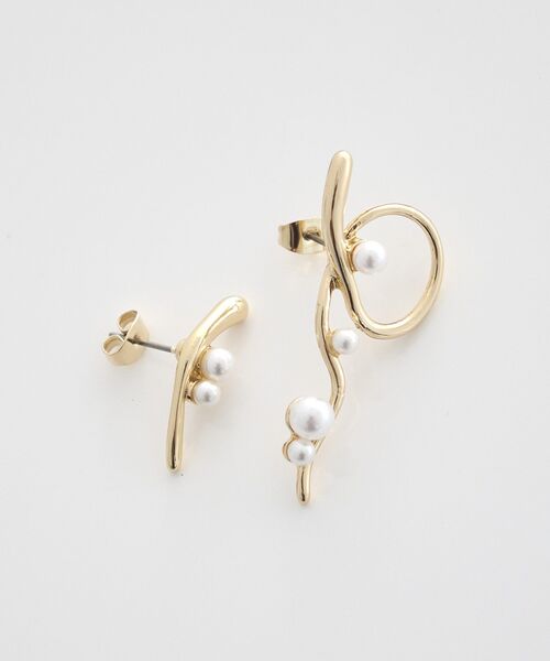 earth music&ecology（アースミュージックアンドエコロジー）の「ニュアンスアシンメトリーピアス（ピアス（両耳用）・レディース・シルバー/ゴールド・FREE）」の7枚目の写真