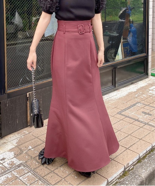 INGNI(イング)の「共ベルト付マーメイドスカート(スカート・レディース・チャコールグレー/ライトベージュ/ブラック/ボルドー・FREE)」の14枚目の写真