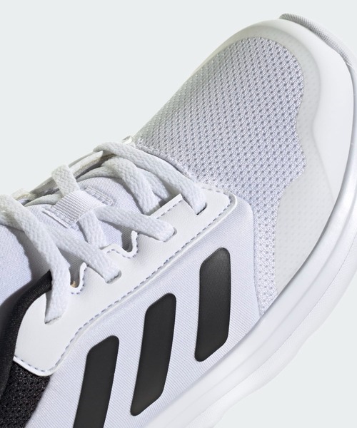 adidas(アディダス)の「Tensaur ラン 2.0 キッズ / Tensaur Run 2.0 Kids / アディダス adidas(スニーカー・キッズ・ホワイト/ブラック×ブラック/ブラック×ホワイト/ブルー/ピンク/レッド/ホワイト×ブラック・25.0cm/24.0cm/23.0cm/22.0cm/22.5cm/23.5cm/24.5cm/25.5cm)」の16枚目の写真