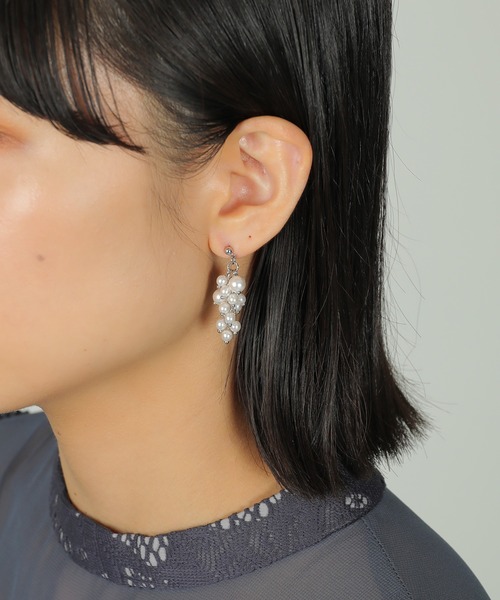 Kana(カナ)の「小粒パール ブドウ ピアス パーティー 結婚式 お呼ばれ オケージョン(ピアス(両耳用)・レディース・シルバー/ゴールド・フリー)」の7枚目の写真