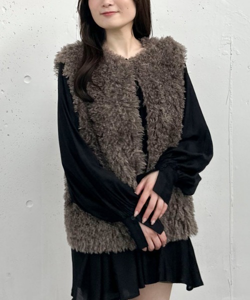 archives（アルシーヴ）の「ファーベスト（テーラードジャケット・レディース・アイボリー/モカ・MEDIUM）」の5枚目の写真