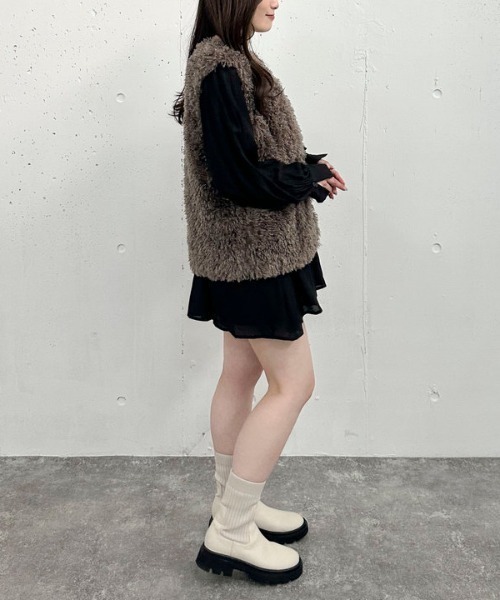 archives（アルシーヴ）の「ファーベスト（テーラードジャケット・レディース・アイボリー/モカ・MEDIUM）」の8枚目の写真