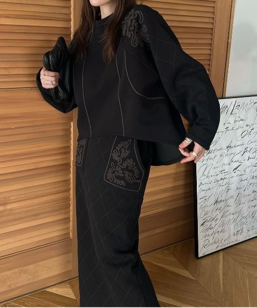 WILLFULLY（ウィルフリー）の「cord embroidery quilting tops（Tシャツ/カットソー・レディース・チャコール/ブラック/クリーム・FREE）」の2枚目の写真