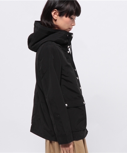 LBC(エルビーシー)の「FCNライナーベスト付きマウンテンパーカ(マウンテンパーカー・レディース・マスタード/ダークブルー/ネイビー/ブラック・MEDIUM/LARGE)」の5枚目の写真