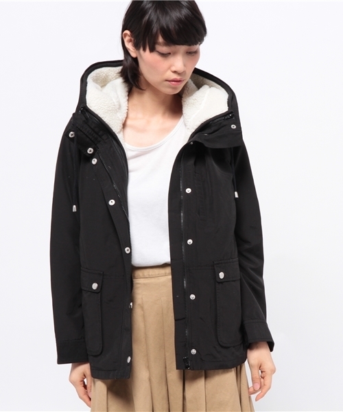 LBC(エルビーシー)の「FCNライナーベスト付きマウンテンパーカ(マウンテンパーカー・レディース・マスタード/ダークブルー/ネイビー/ブラック・MEDIUM/LARGE)」の7枚目の写真