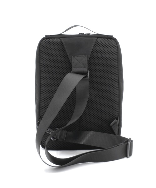 RAW.C(ロークリエイト)の「FUNCTIONAL/ファンクショナル ボディバッグ LIGHT WEIGHT UTILITY SQUARE SLING 撥水 軽量 RCB-091TI(ボディバッグ/ウエストポーチ・メンズ・ブラック・FREE)」の22枚目の写真