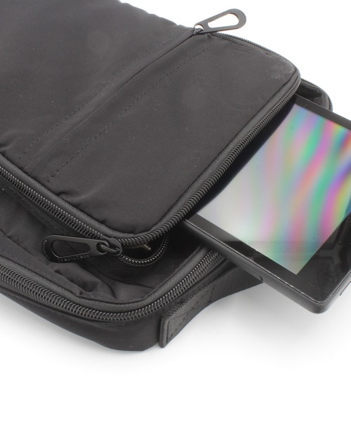 RAW.C(ロークリエイト)の「FUNCTIONAL/ファンクショナル ボディバッグ LIGHT WEIGHT UTILITY SQUARE SLING 撥水 軽量 RCB-091TI(ボディバッグ/ウエストポーチ・メンズ・ブラック・FREE)」の19枚目の写真
