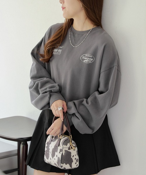 Another Branch olive des olive(アナザーブランチオリーブデオリーブ)の「ピグメントドロスト裏毛プルオーバー(Tシャツ/カットソー・レディース・スミクロ/アイボリー/ブラウン/ピンク・FREE)」の1枚目の写真
