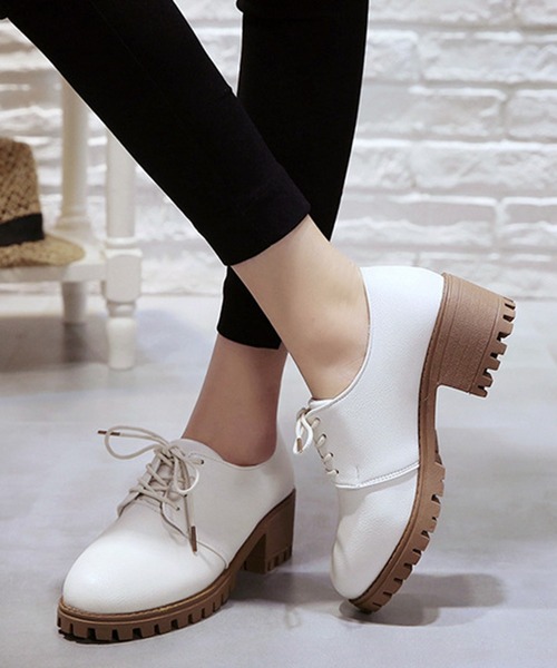 STYLEBLOCK(スタイルブロック)の「レザー調レースアップシューズ(パンプス・レディース・オフホワイト/ブラック/ダークブラウン・37/39/38/40/35/36)」の2枚目の写真