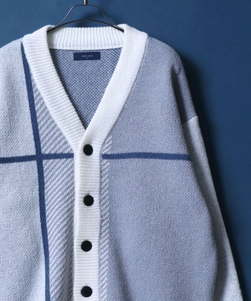 ANPAS(アンパス)の「Cross Plaid Oversized Knit Cardigan/クロスチェック柄 オーバーサイズ ニット カーディガン(カーディガン/ボレロ・メンズ・ブルー系その他/ホワイト系その他/ブラック系その他/ホワイト系その他2/ブルー系その他2・M/L)」の3枚目の写真