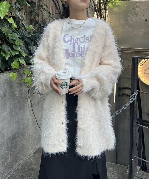 w closet(ダブルクローゼット)の「【6色展開】MIXシャギービッグニットカーディガン(カーディガン/ボレロ・レディース・チャコールグレー/ブルー/アイボリー/オレンジ/パープル/グリーン・FREE)」の2枚目の写真
