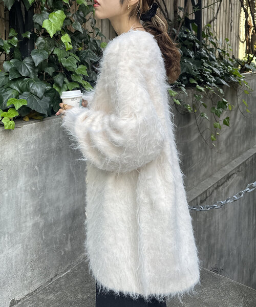 w closet(ダブルクローゼット)の「【6色展開】MIXシャギービッグニットカーディガン(カーディガン/ボレロ・レディース・チャコールグレー/ブルー/アイボリー/オレンジ/パープル/グリーン・FREE)」の8枚目の写真