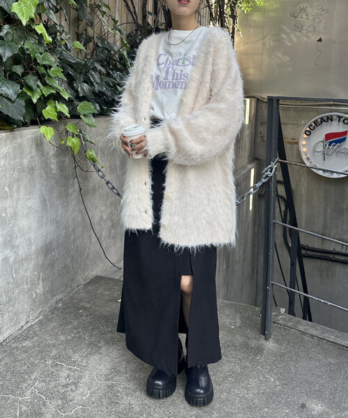 w closet(ダブルクローゼット)の「【6色展開】MIXシャギービッグニットカーディガン(カーディガン/ボレロ・レディース・チャコールグレー/ブルー/アイボリー/オレンジ/パープル/グリーン・FREE)」の11枚目の写真