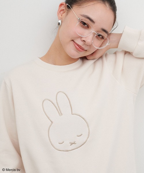 Miffy( ミッフィー)の「【miffy/ミッフィー】スリープ刺繍デザイン裏起毛プルオーバー(別注)(スウェット・レディース・アイボリー/グレー・LL/M/L)」の18枚目の写真