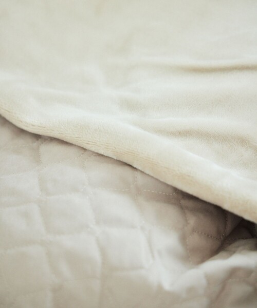 FREAK'S STORE（フリークスストア）の「QUILTING BLANKET FLANNEL キルティング ブランケット フランネル（家具・メンズ・ブラック/ベージュ・ONE SIZE）」の10枚目の写真