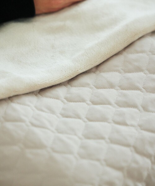 FREAK'S STORE（フリークスストア）の「QUILTING BLANKET FLANNEL キルティング ブランケット フランネル（家具・メンズ・ブラック/ベージュ・ONE SIZE）」の14枚目の写真