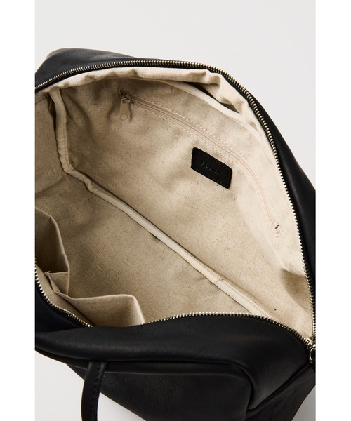 folna（フォルナ）の「FOLNA RD ソフトレザー ワイドボストン（トートバッグ・レディース・ブラック・FREE）」の10枚目の写真