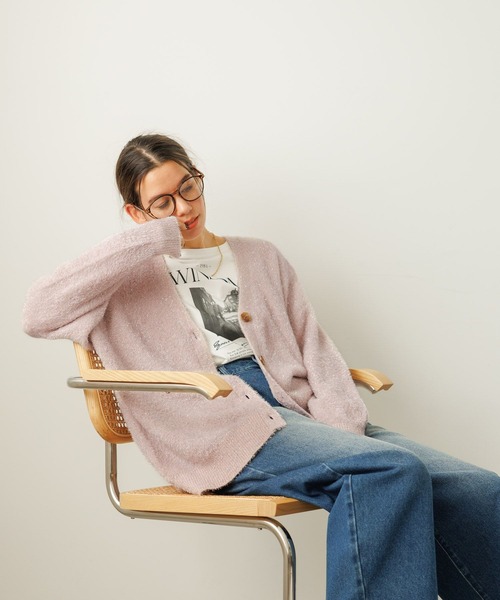 BAYFLOW（ベイフロー）の「[シルキータッチの肌触り]アソートロゴロングスリーブT（Tシャツ/カットソー・レディース・カーキ/ブラック/ベージュ/オフホワイト・MEDIUM/SMALL）」の6枚目の写真