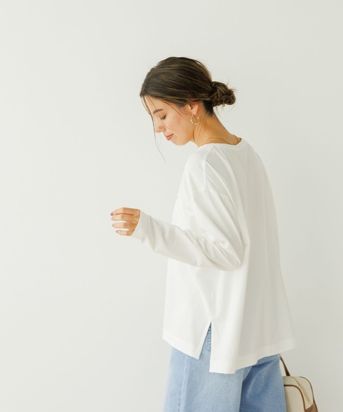 BAYFLOW（ベイフロー）の「[シルキータッチの肌触り]アソートロゴロングスリーブT（Tシャツ/カットソー・レディース・カーキ/ブラック/ベージュ/オフホワイト・MEDIUM/SMALL）」の12枚目の写真