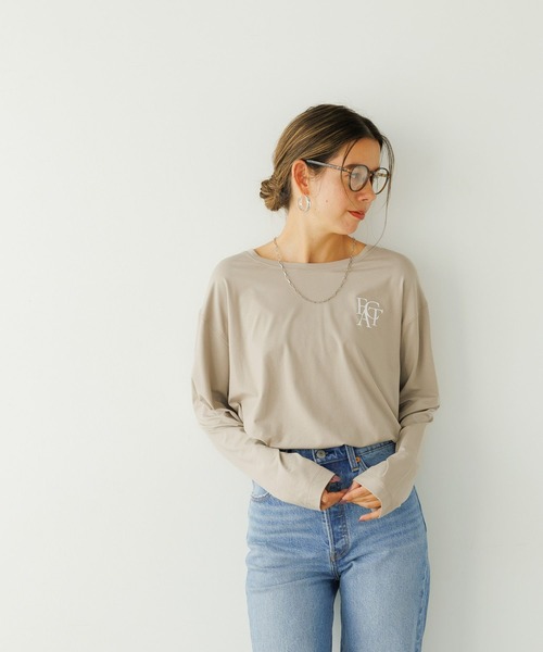 BAYFLOW（ベイフロー）の「[シルキータッチの肌触り]アソートロゴロングスリーブT（Tシャツ/カットソー・レディース・カーキ/ブラック/ベージュ/オフホワイト・MEDIUM/SMALL）」の16枚目の写真