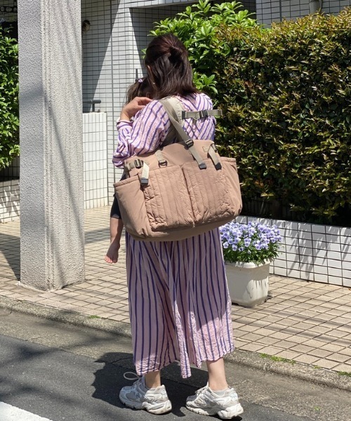 洗濯機洗い可能】ショルダー付き7ポケットキルティングマザーズバッグ