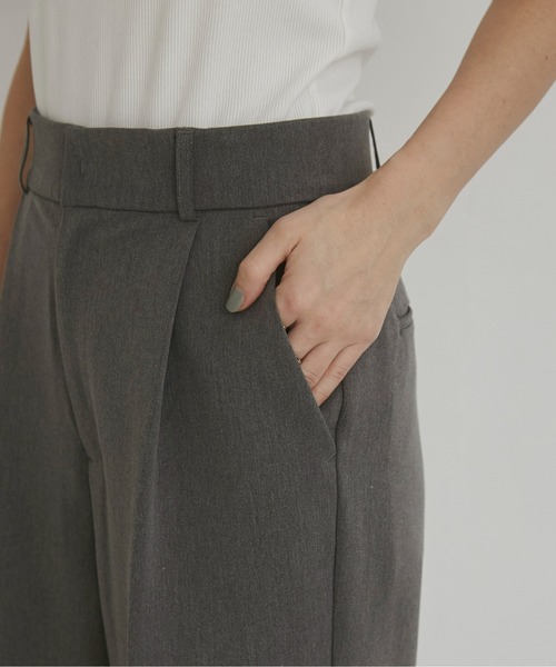 ANGIE(アンジー)の「ハイウエスト センタープレス スラックスパンツ(スラックス・レディース・杢グレー/ブラック/アイボリー・LARGE/MEDIUM/SMALL)」の15枚目の写真